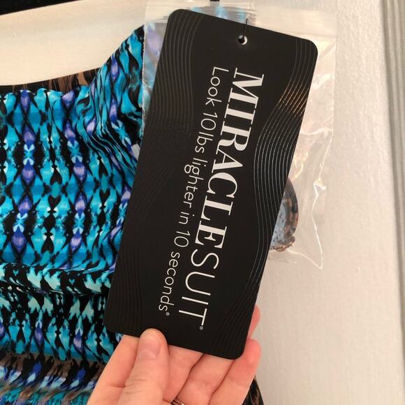 NWT Miraclesuit Untamed Avanti One Piece Bandeau Swimsuit in Brown/Multi Size 8L - Picture 6 of 12